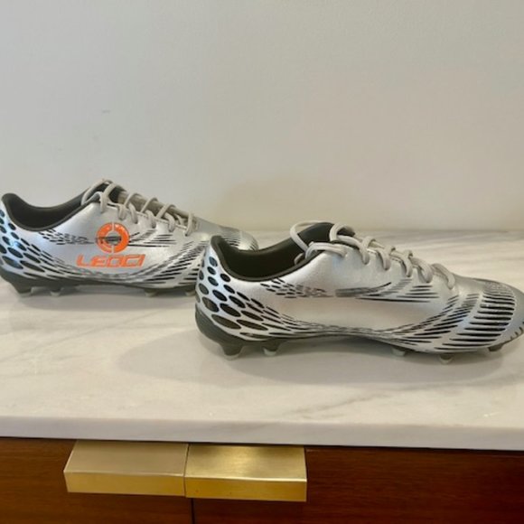 LEOCI Unisex Firm Ground Soccer Cleats -- Size 38 - Picture 3 of 6